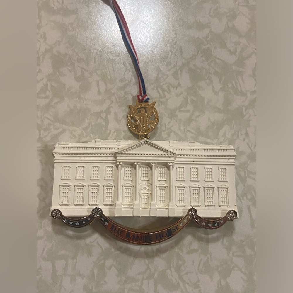 White House Ornament #8049 - Picture 5 of 6